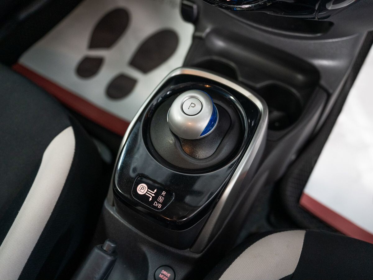 Nissan Note 2019 - фото автомобиля