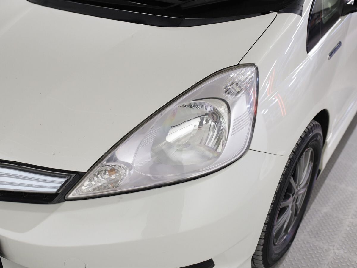 Honda Fit Shuttle 2012 - фото автомобиля