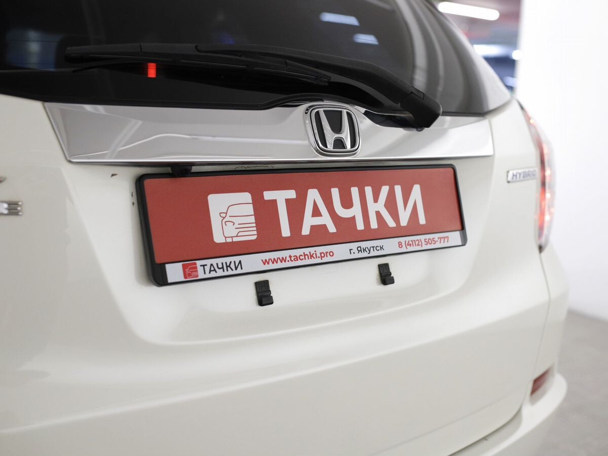 Honda Fit Shuttle 2012 - фото автомобиля