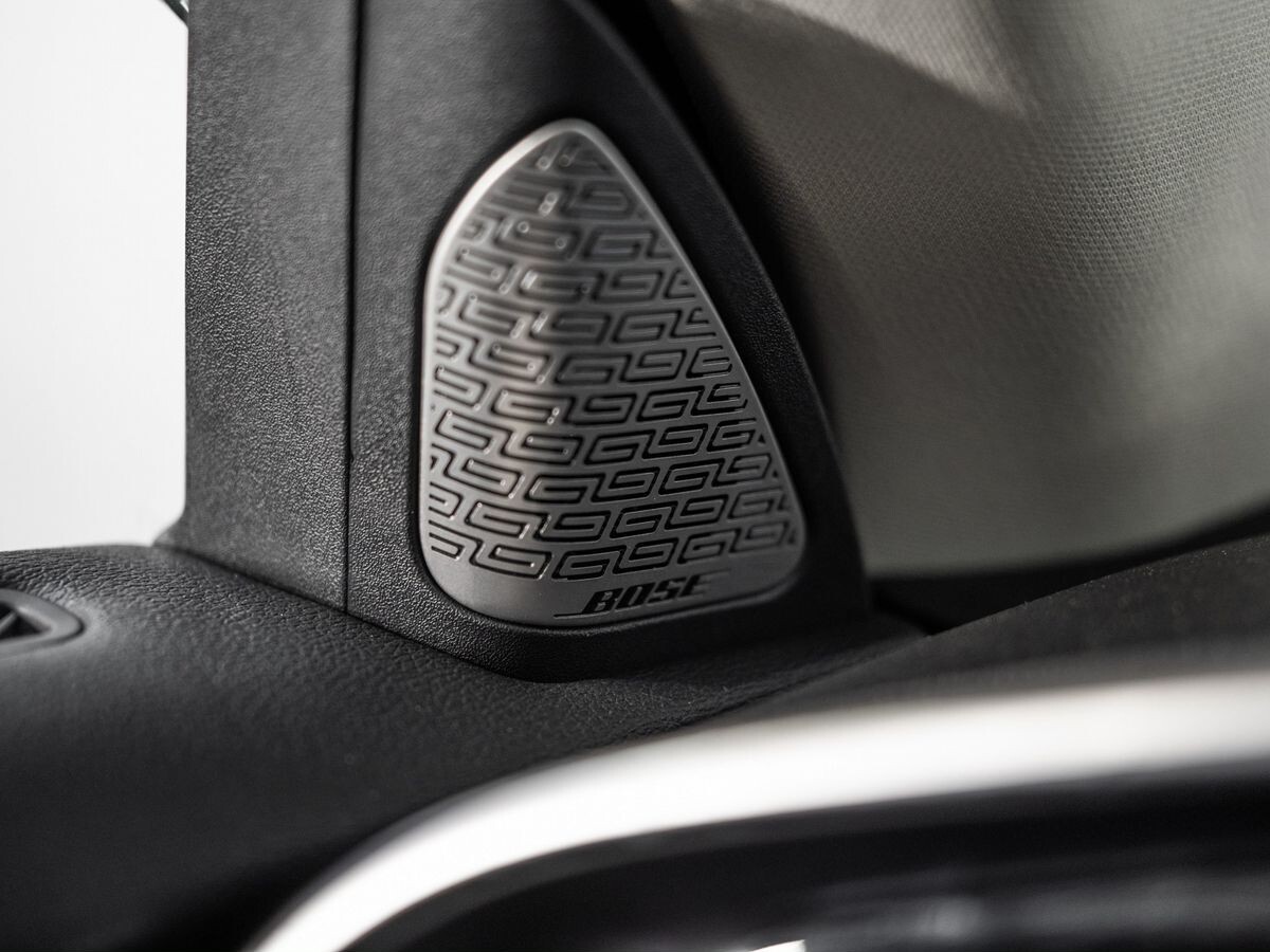 Geely Tugella 2020 - фото автомобиля