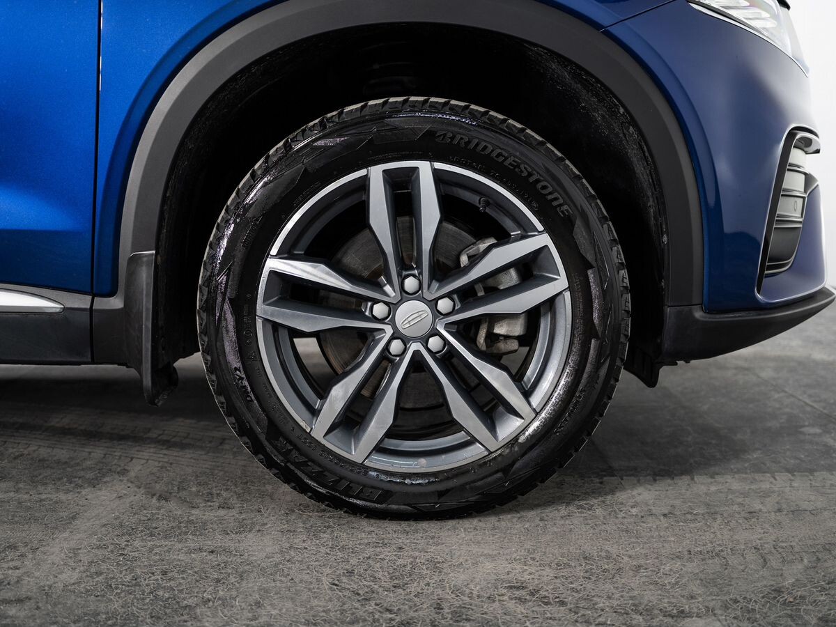 Geely Tugella 2020 - фото автомобиля