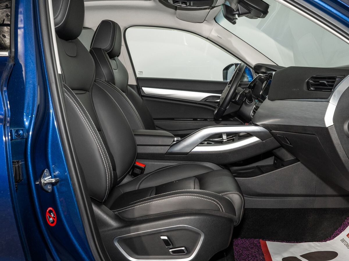 Geely Tugella 2020 - фото автомобиля