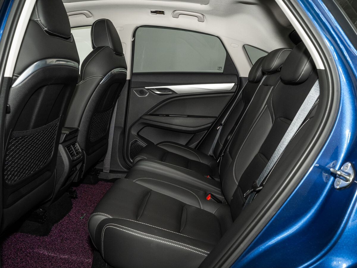 Geely Tugella 2020 - фото автомобиля