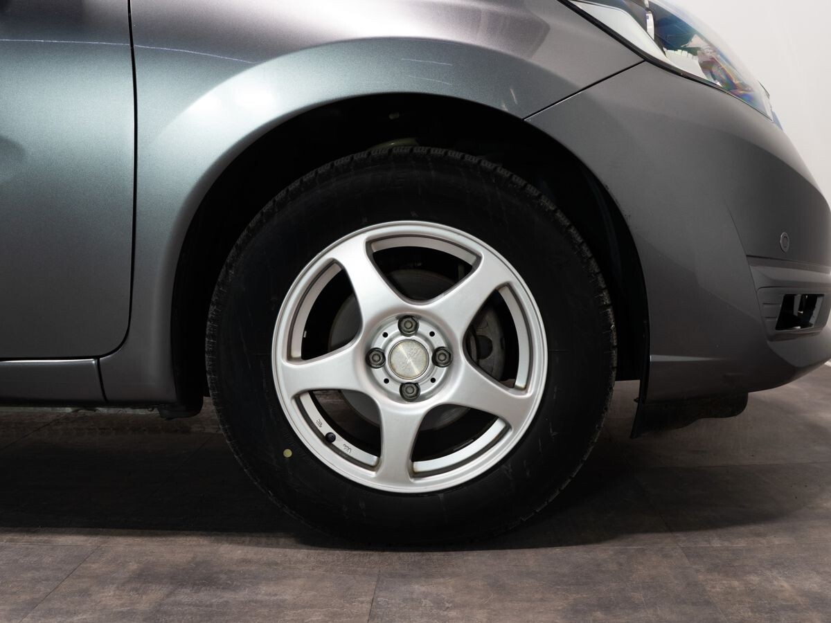 Nissan Note 2019 - фото автомобиля