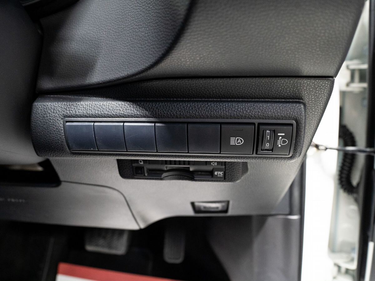 Toyota Corolla 2019 - фото автомобиля