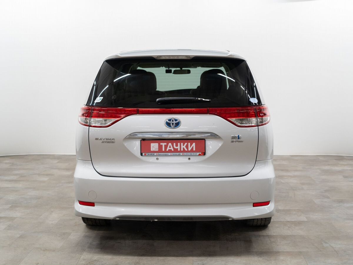 Toyota Estima 2012 - фото автомобиля
