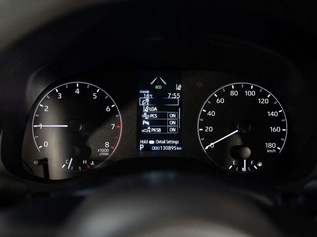 Toyota Yaris 2020 - фото автомобиля