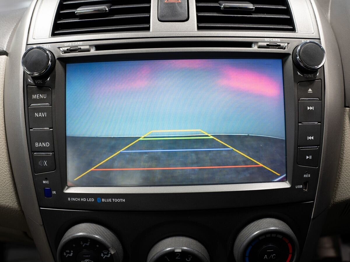 Toyota Corolla 2010 - фото автомобиля