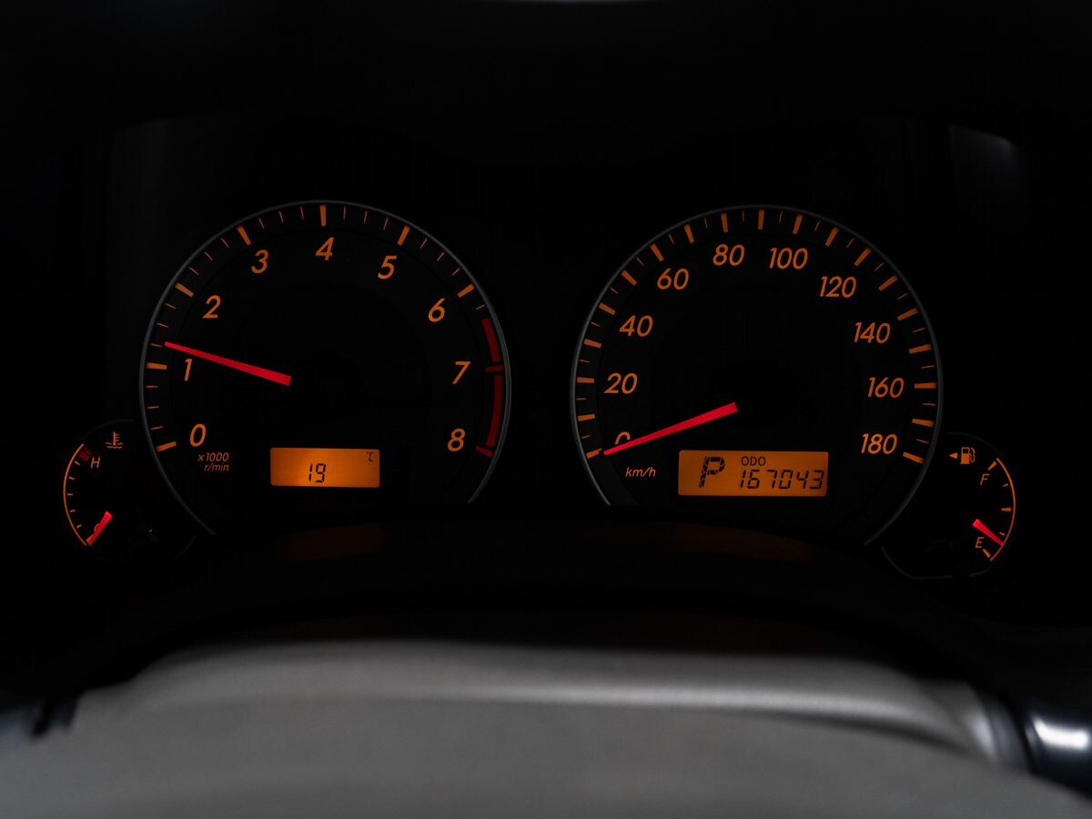 Toyota Corolla 2010 - фото автомобиля