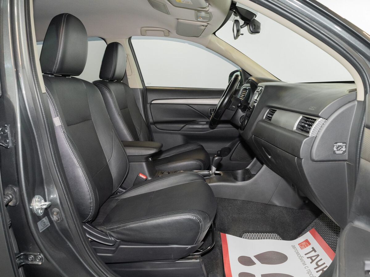 Mitsubishi Outlander 2015 - фото автомобиля