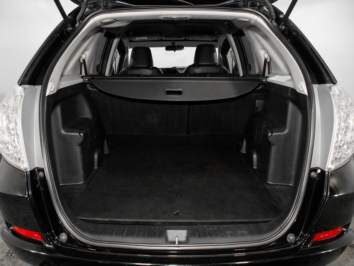 Honda Fit Shuttle 2012 - фото автомобиля