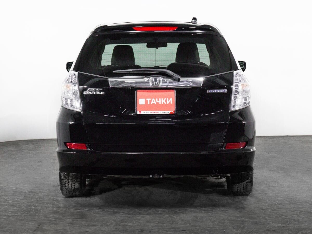 Honda Fit Shuttle 2012 - фото автомобиля