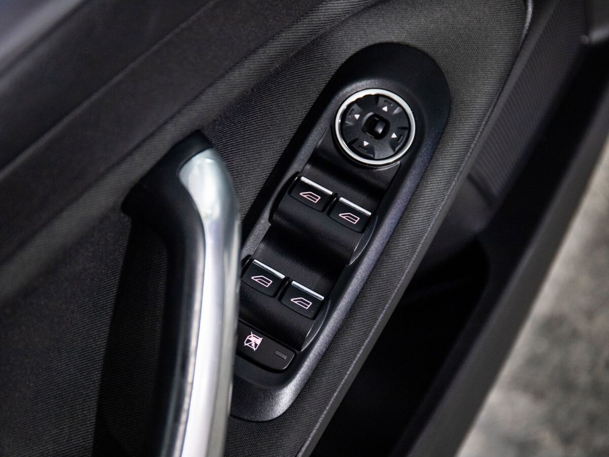 Ford Mondeo 2011 - фото автомобиля