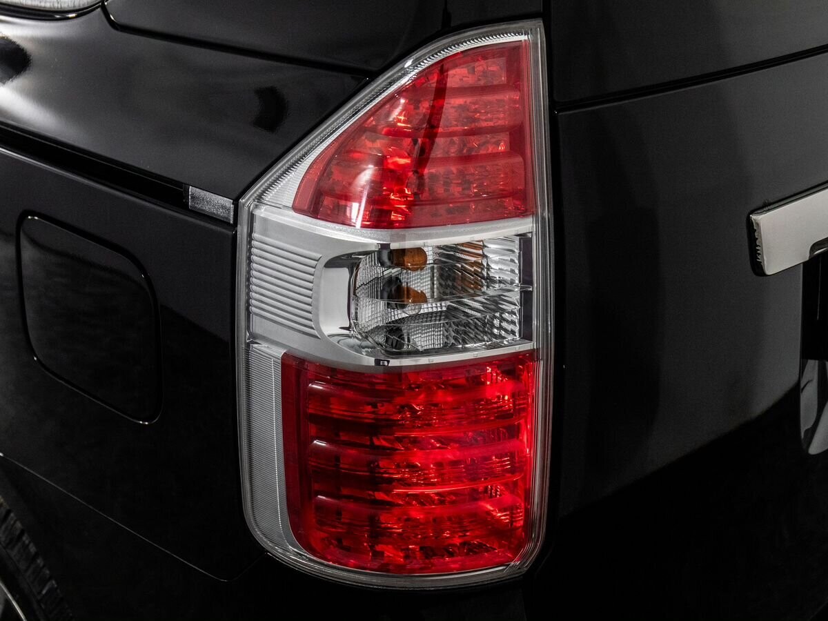 Toyota Noah 2009 - фото автомобиля