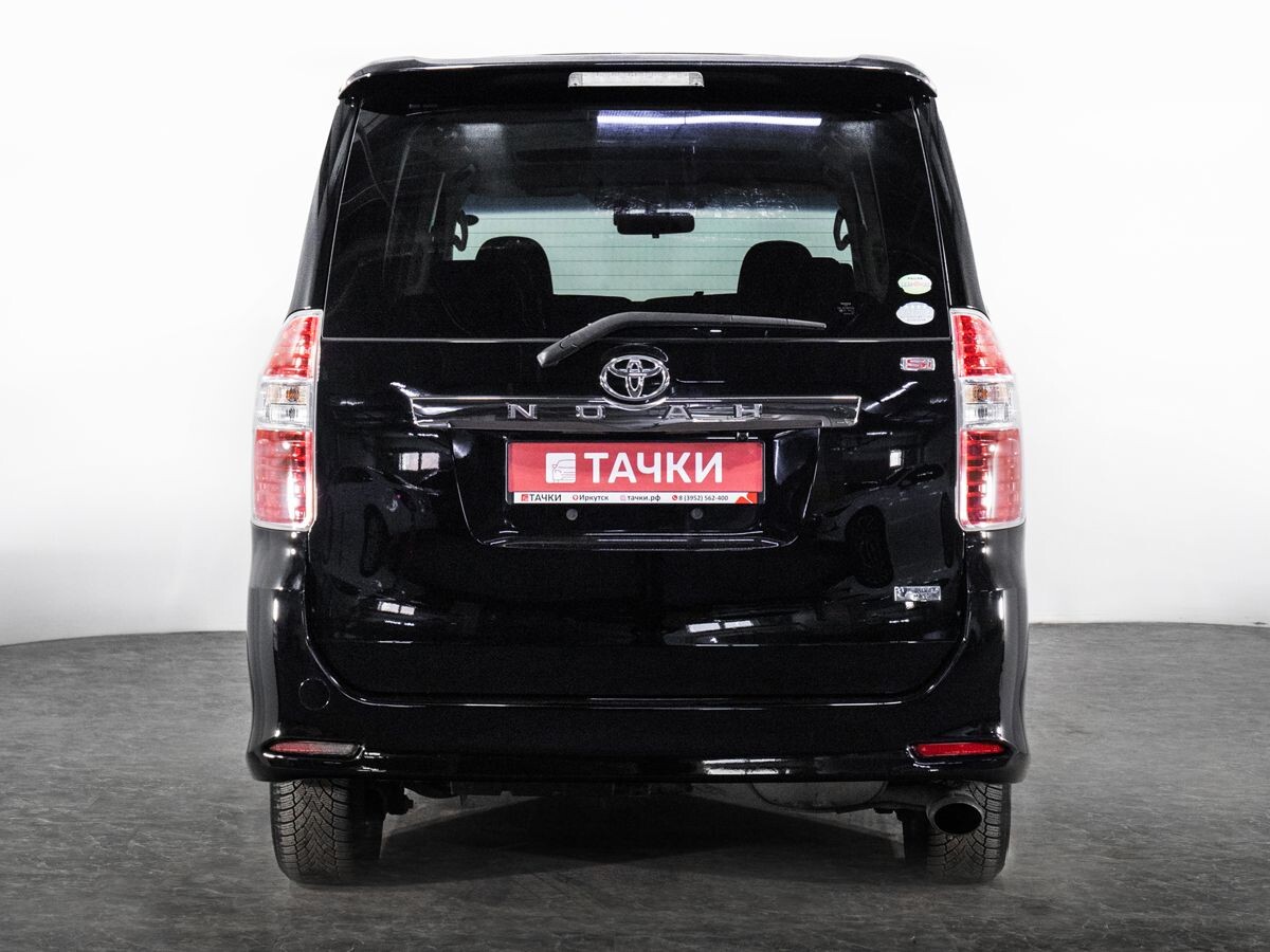 Toyota Noah 2009 - фото автомобиля