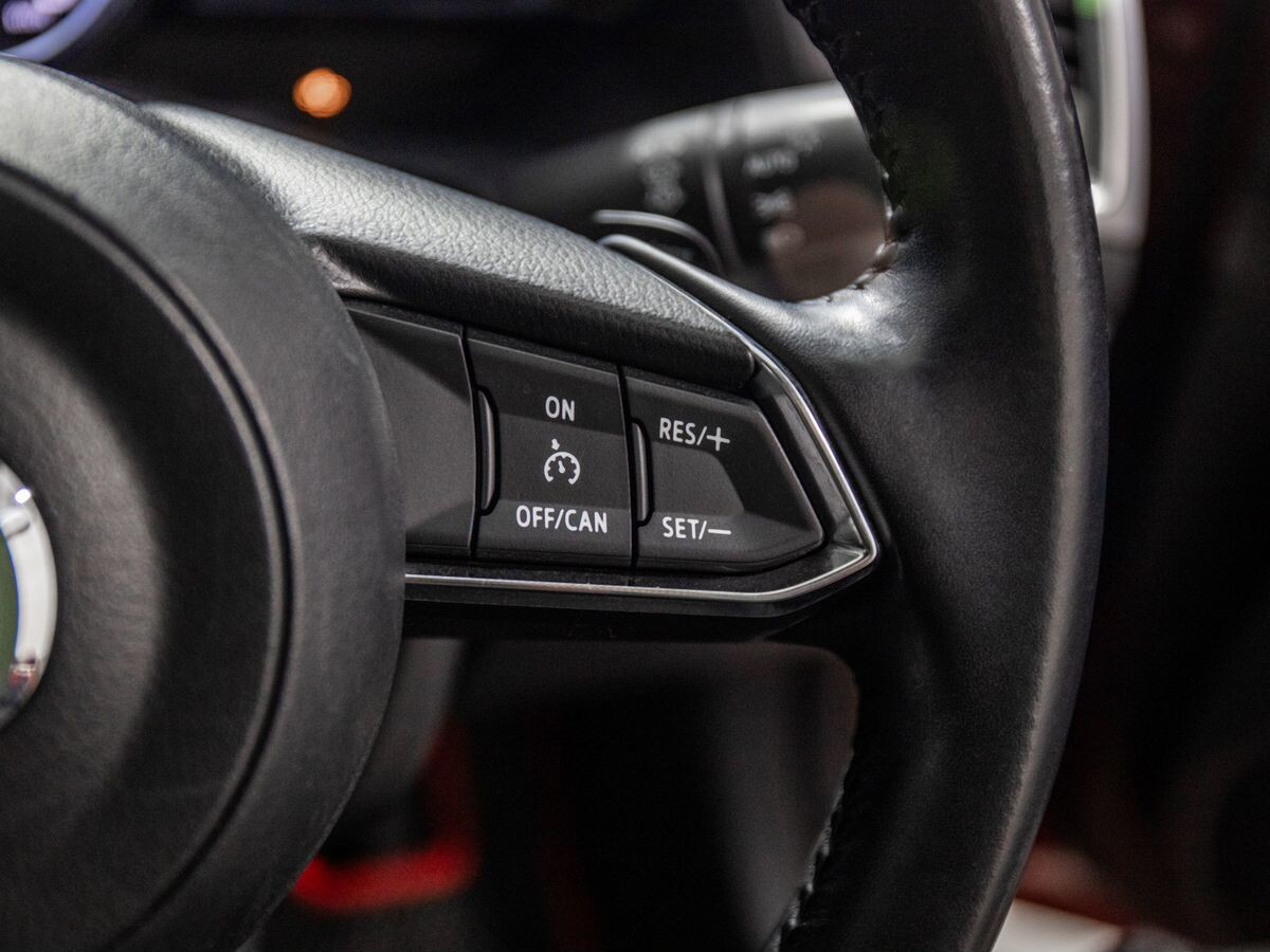 Mazda Axela 2017 - фото автомобиля