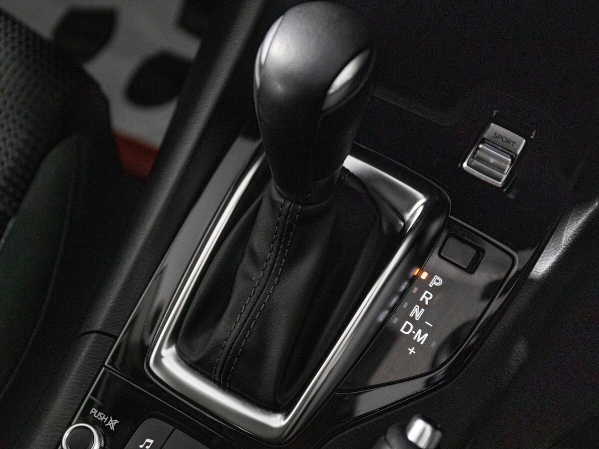 Mazda Axela 2017 - фото автомобиля