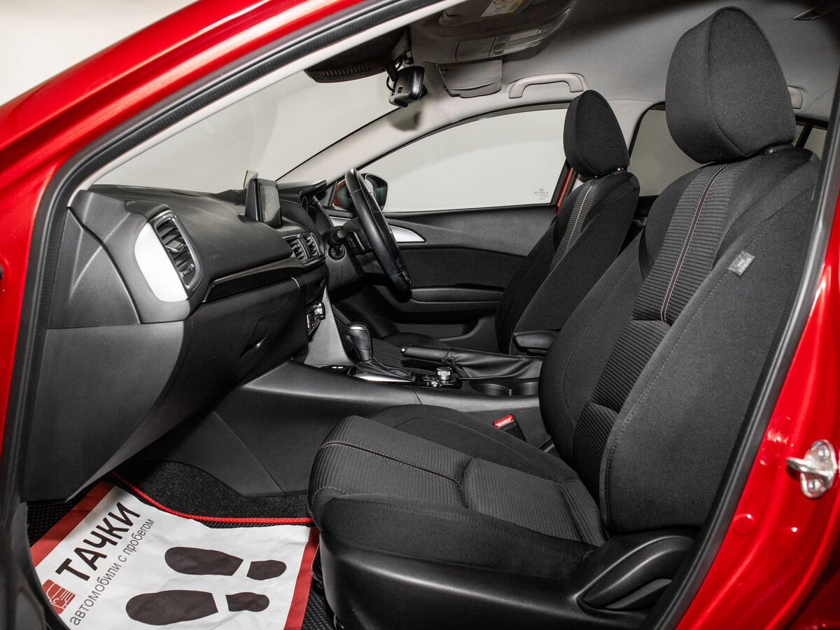 Mazda Axela 2017 - фото автомобиля