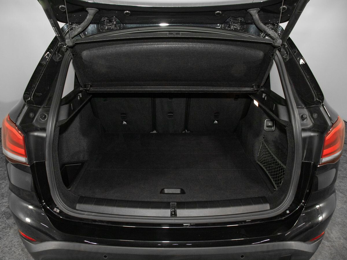 BMW X1 2019 - фото автомобиля