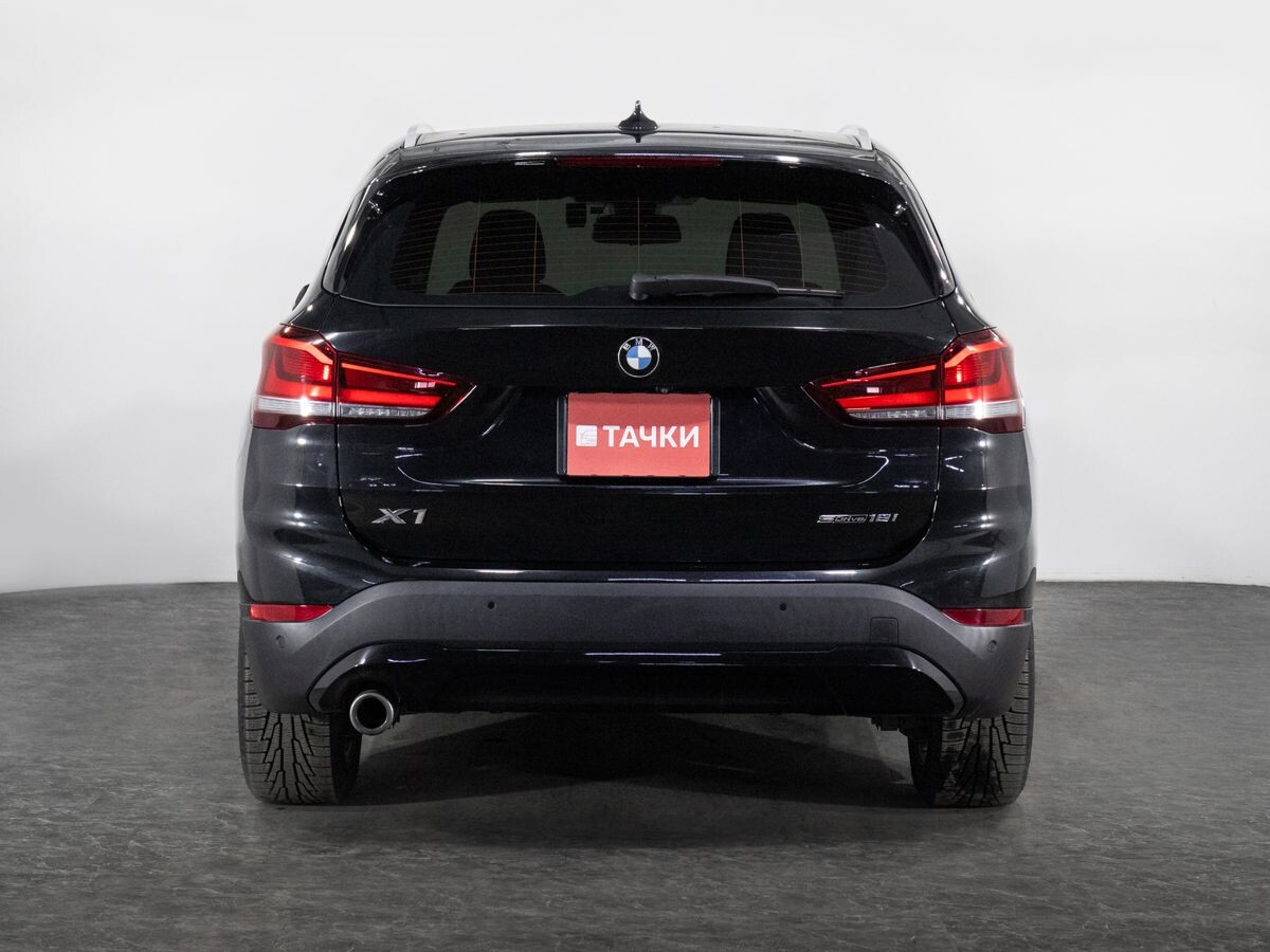 BMW X1 2019 - фото автомобиля