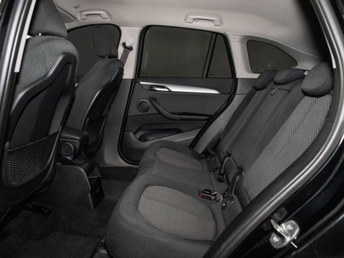 BMW X1 2019 - фото автомобиля