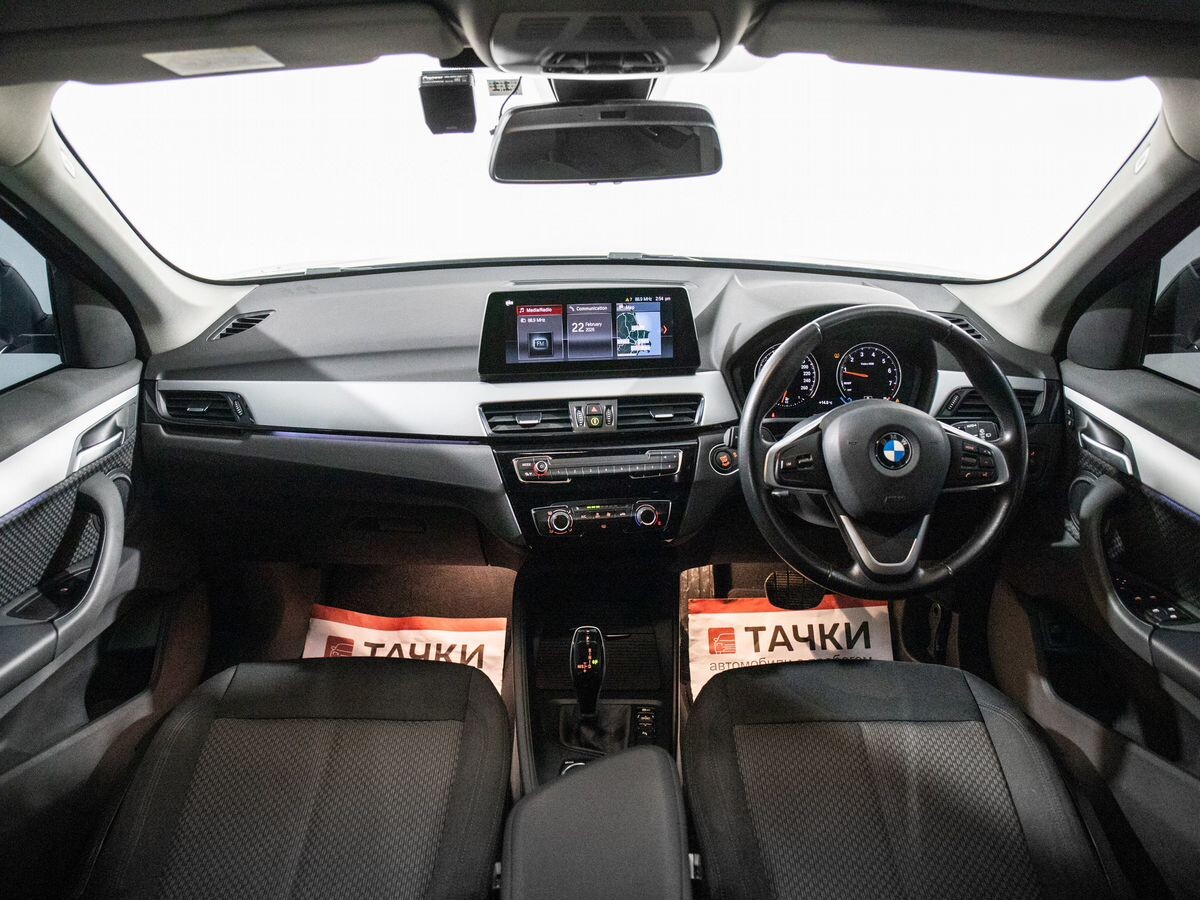 BMW X1 2019 - фото автомобиля