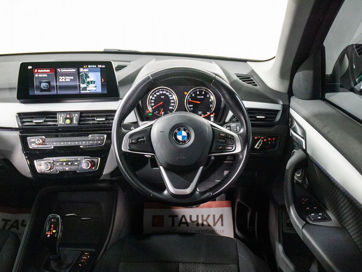 BMW X1 2019 - фото автомобиля