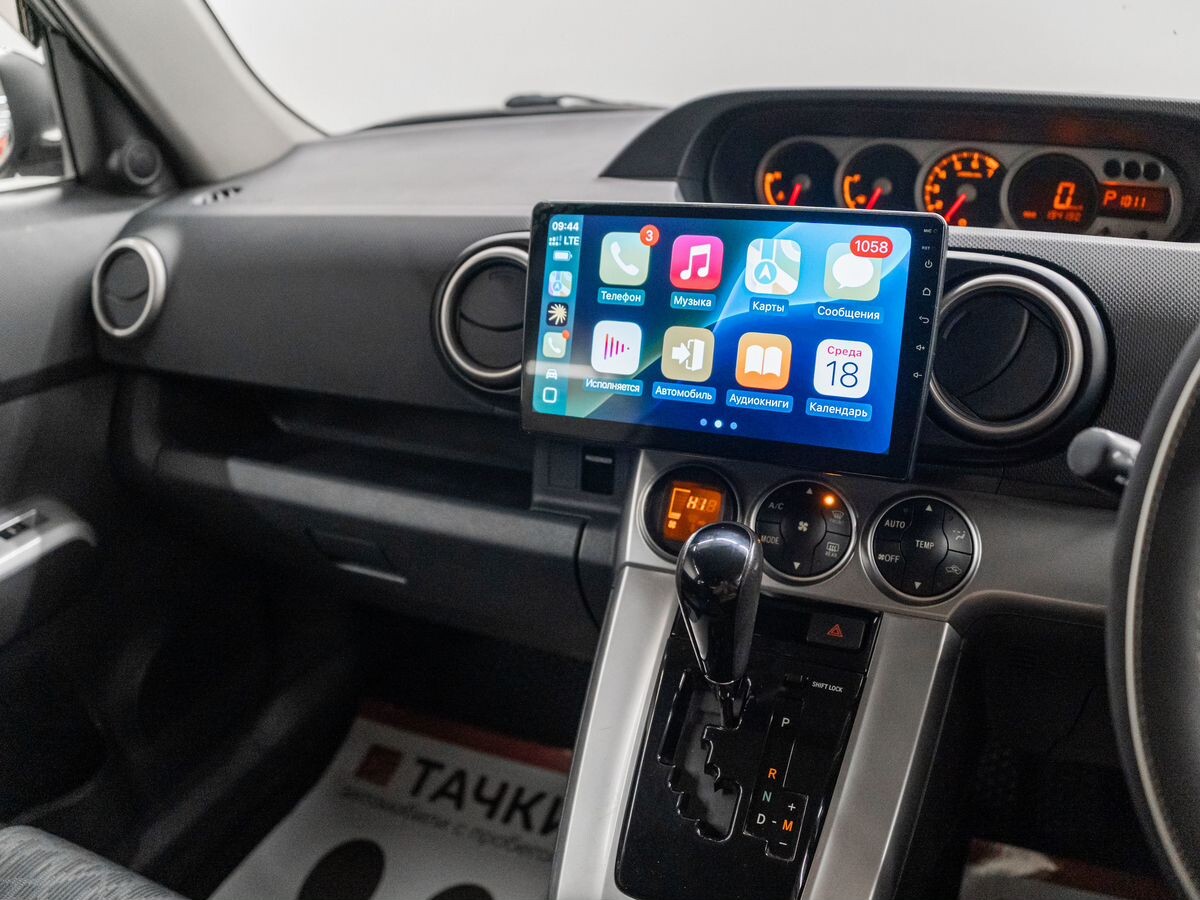 Toyota Corolla Rumion 2010 - фото автомобиля