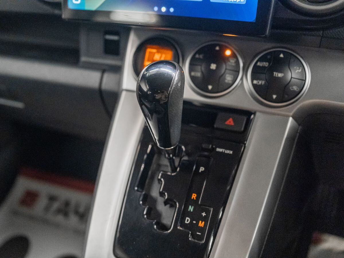 Toyota Corolla Rumion 2010 - фото автомобиля