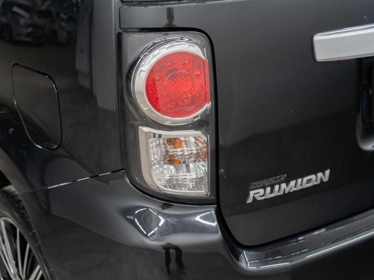 Toyota Corolla Rumion 2010 - фото автомобиля