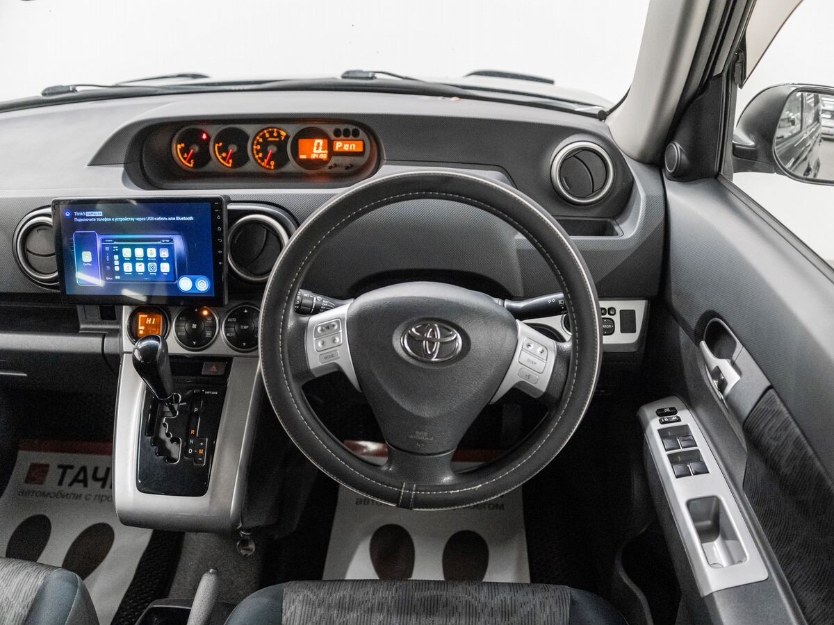 Toyota Corolla Rumion 2010 - фото автомобиля