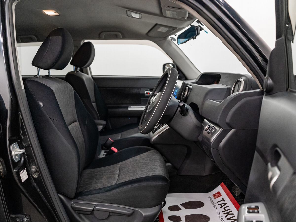 Toyota Corolla Rumion 2010 - фото автомобиля