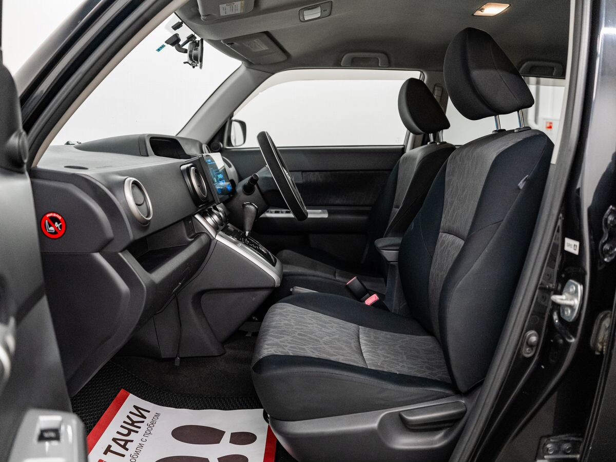 Toyota Corolla Rumion 2010 - фото автомобиля