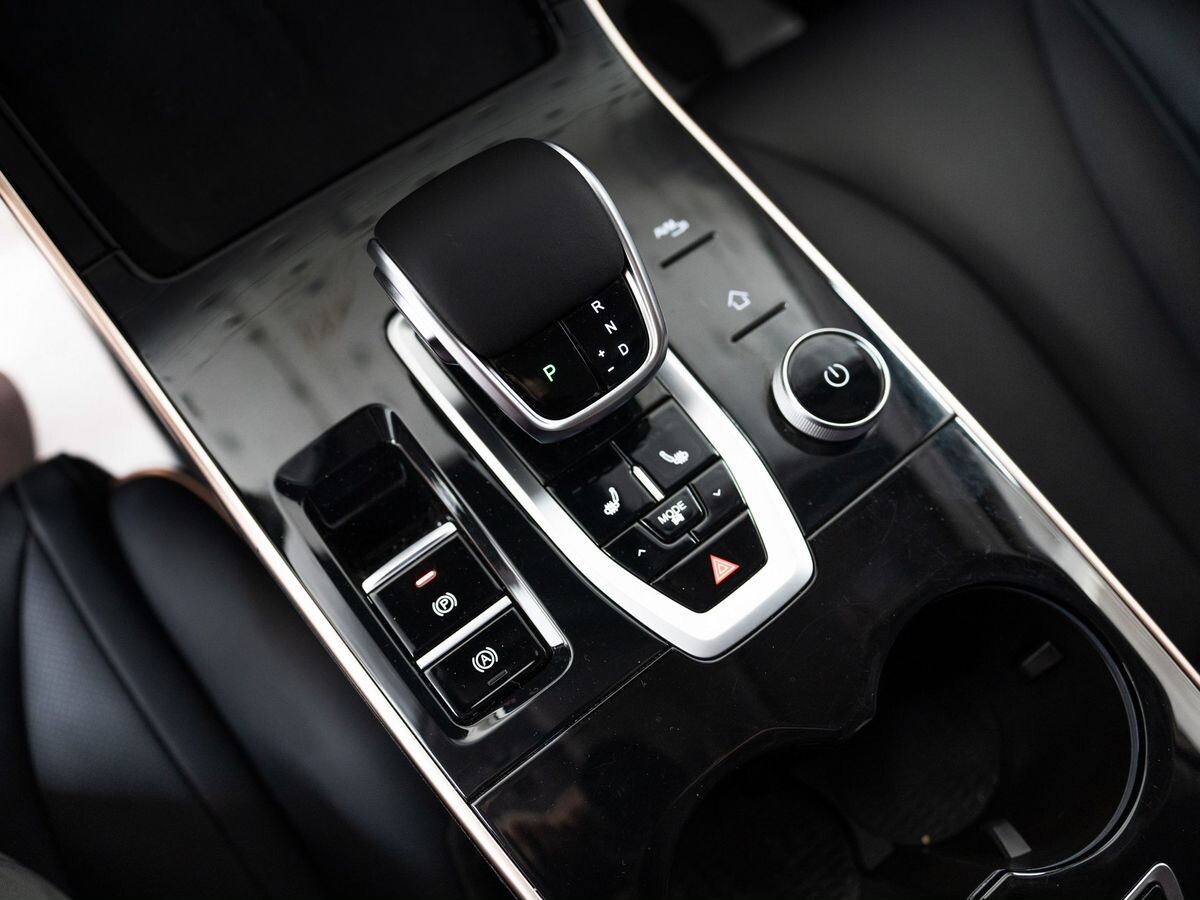 Omoda C5 2023 - фото автомобиля