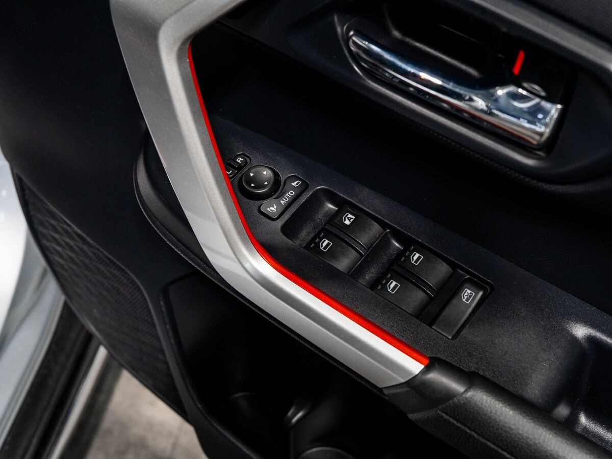 Toyota Raize 2020 - фото автомобиля