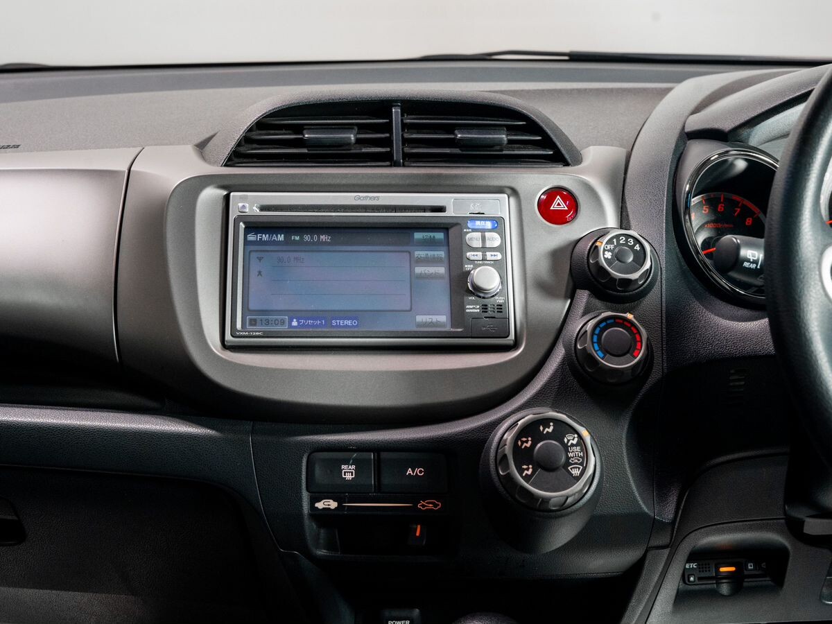 Honda Fit 2011 - фото автомобиля