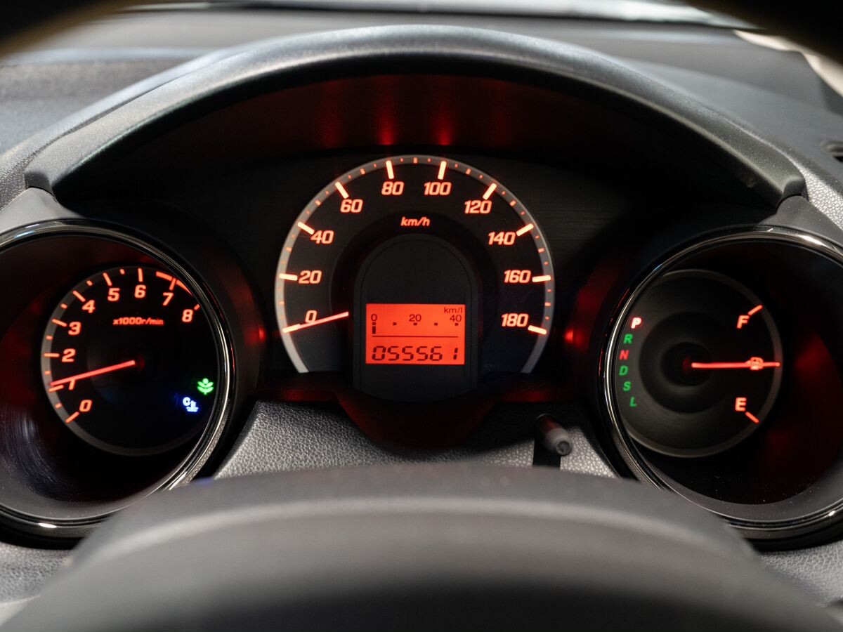 Honda Fit 2011 - фото автомобиля