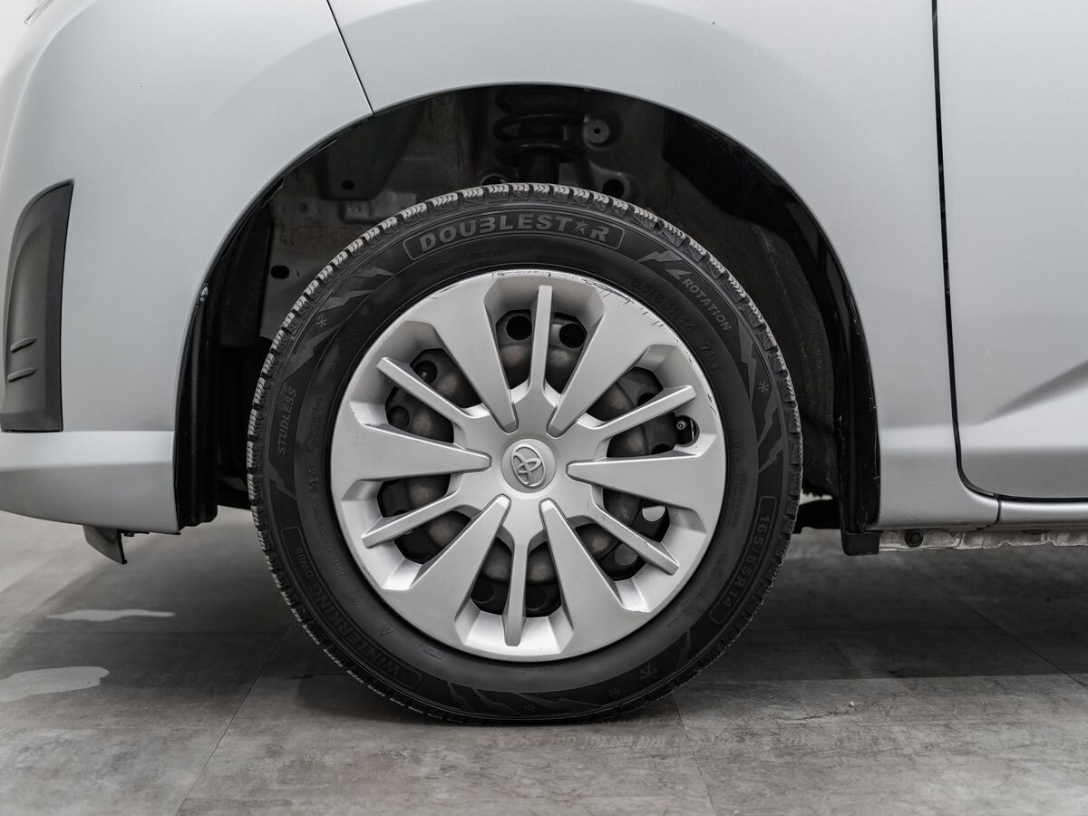 Toyota Roomy 2017 - фото автомобиля