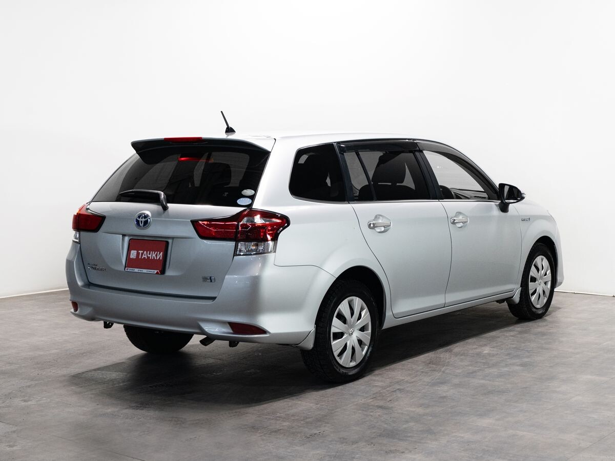 Toyota Corolla 2016 - фото автомобиля