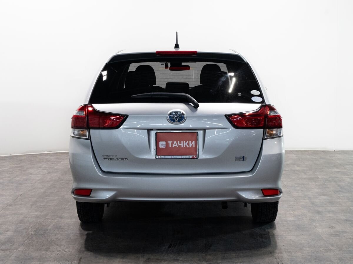 Toyota Corolla 2016 - фото автомобиля