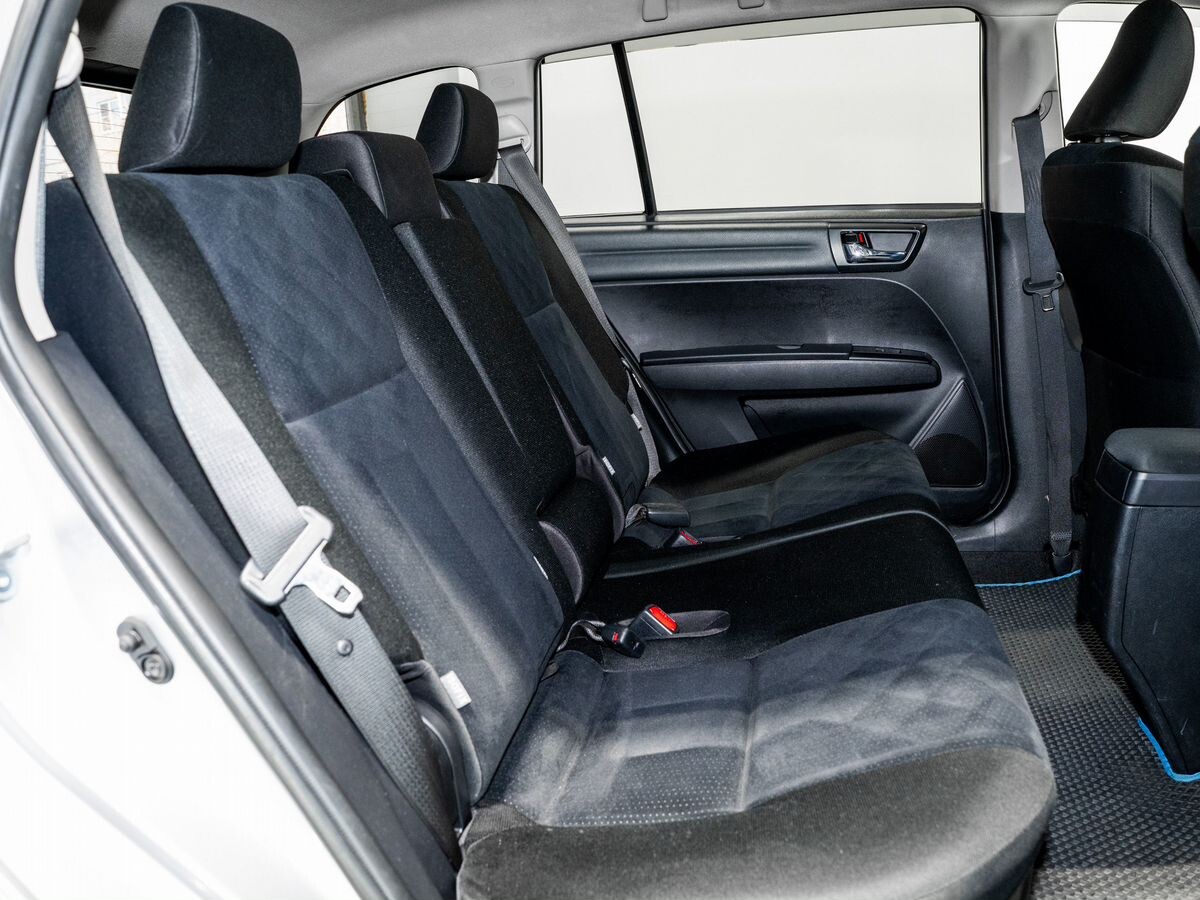 Toyota Corolla 2016 - фото автомобиля