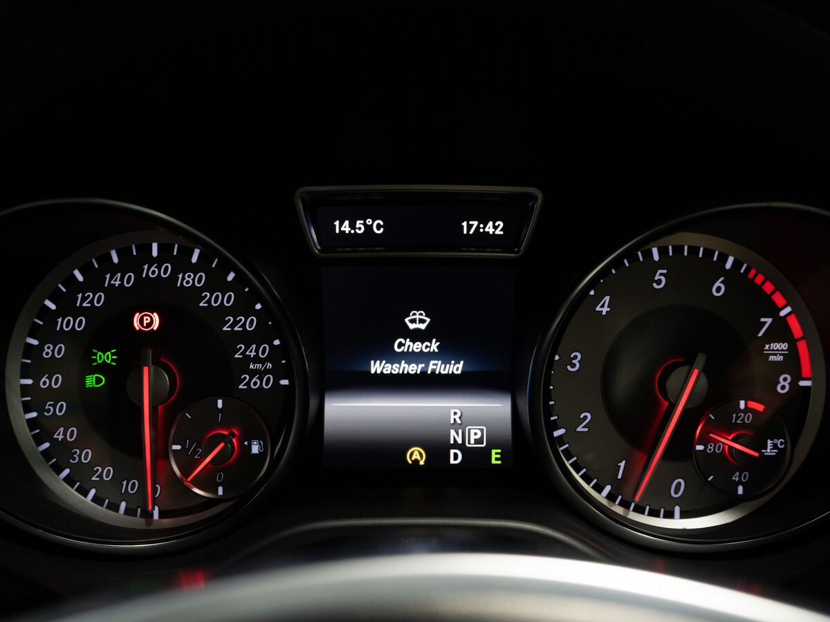 Mercedes-Benz GLA 2015 - фото автомобиля