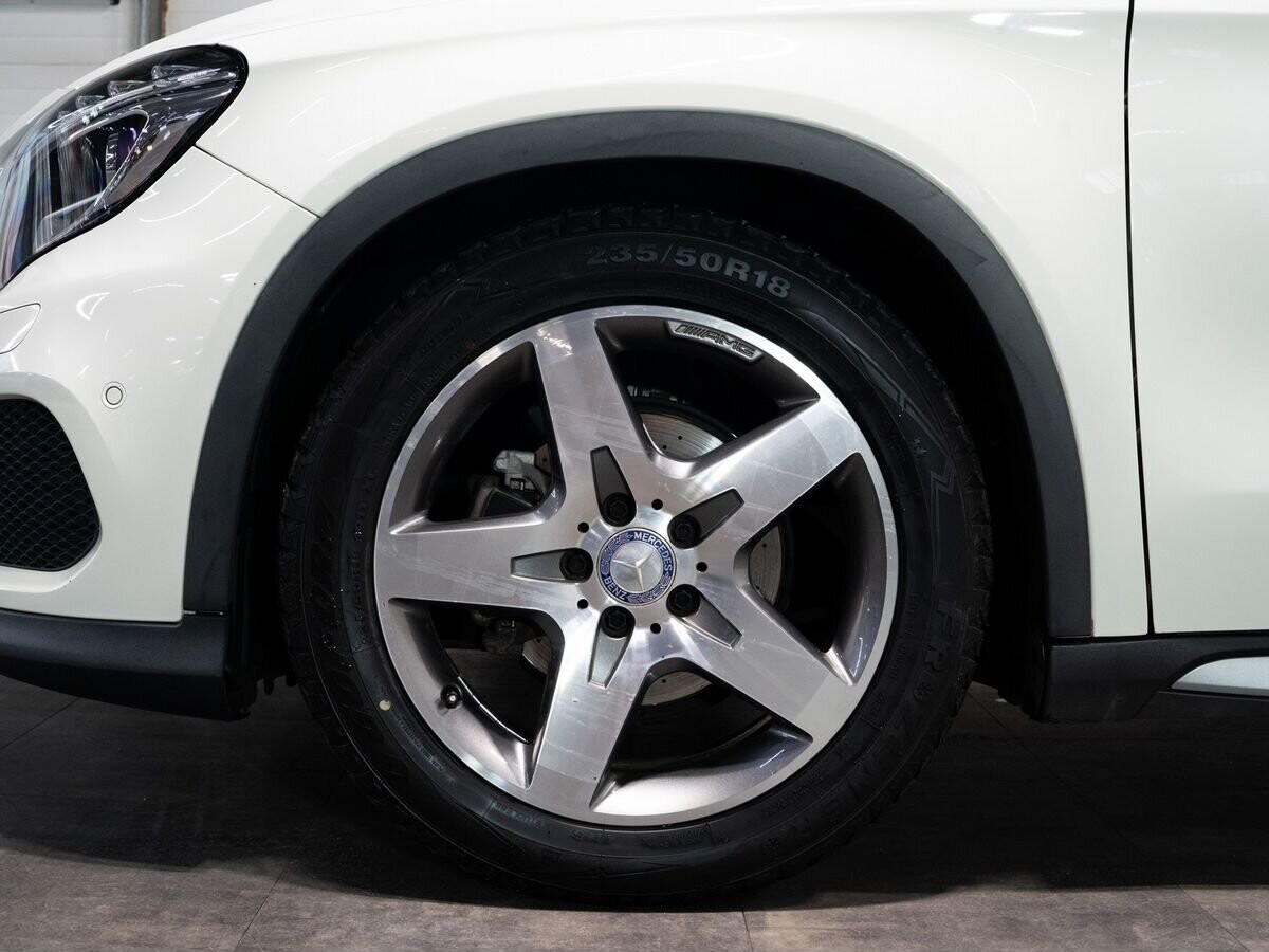 Mercedes-Benz GLA 2015 - фото автомобиля