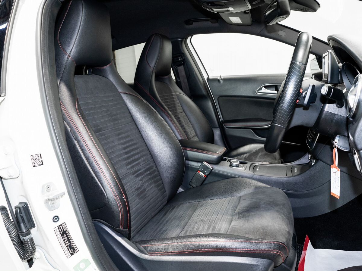 Mercedes-Benz GLA 2015 - фото автомобиля