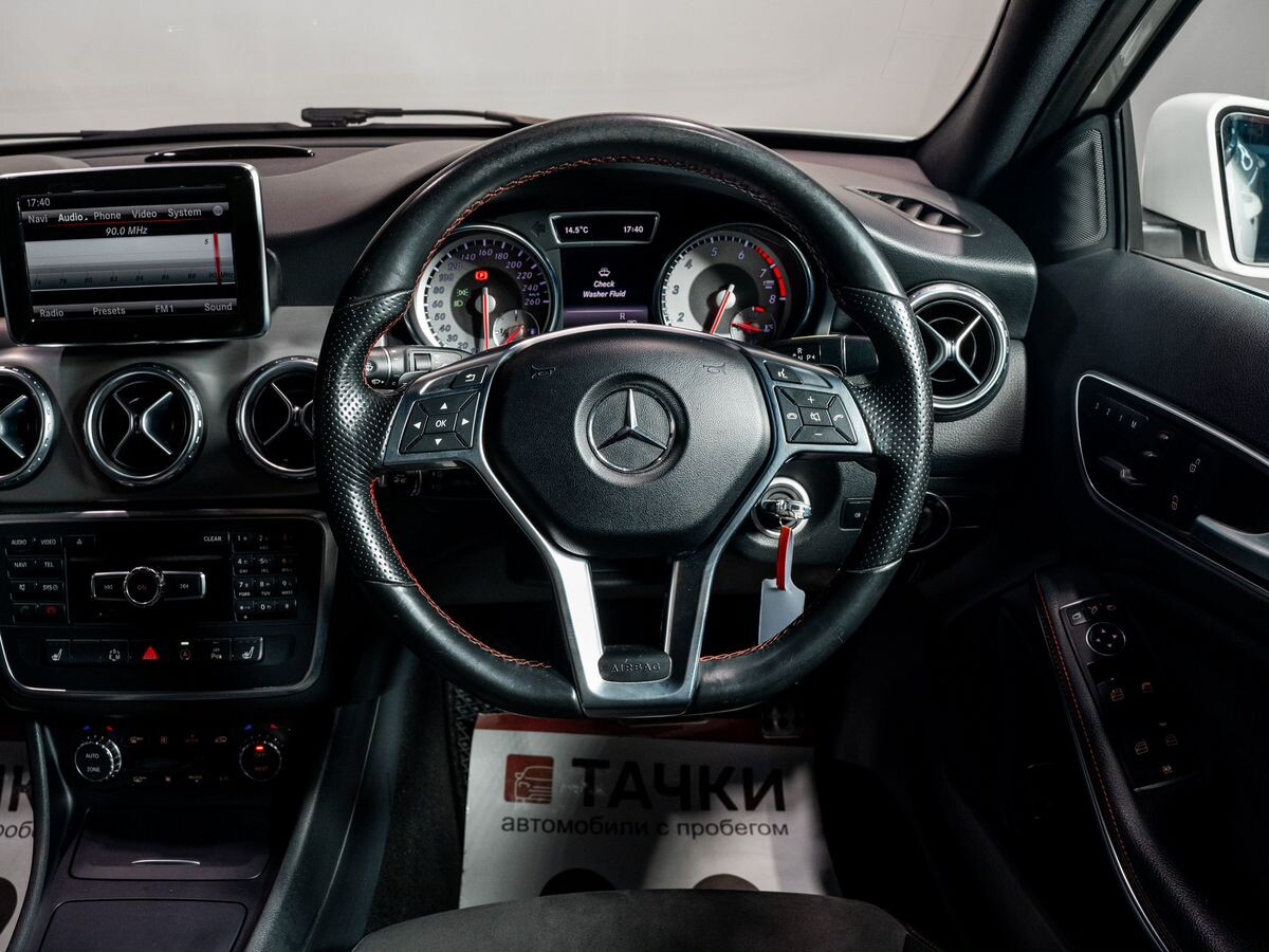 Mercedes-Benz GLA 2015 - фото автомобиля