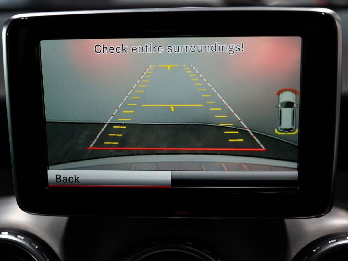 Mercedes-Benz GLA 2015 - фото автомобиля