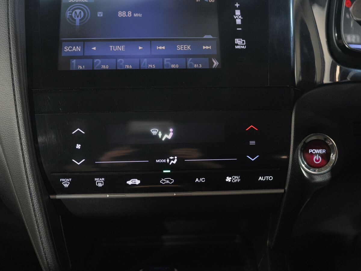 Honda Shuttle 2015 - фото автомобиля