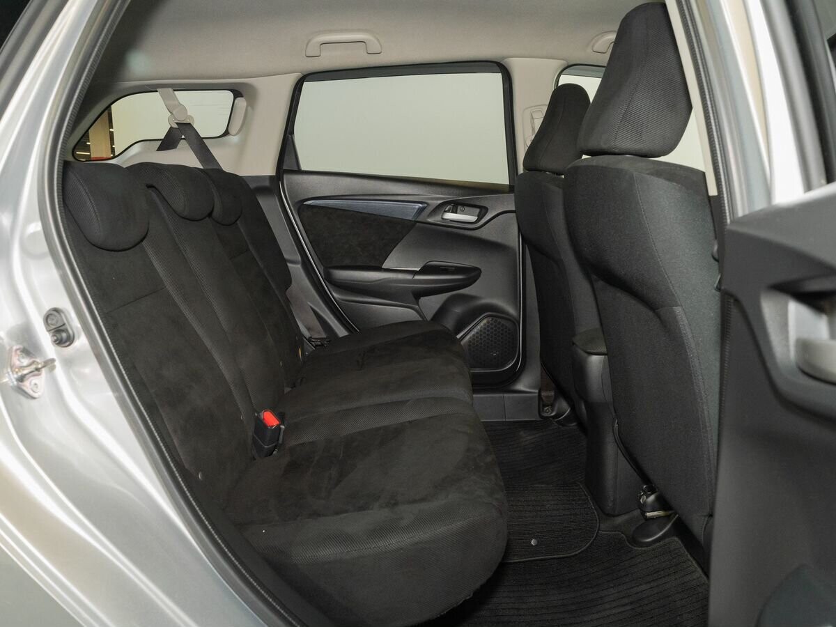 Honda Shuttle 2015 - фото автомобиля