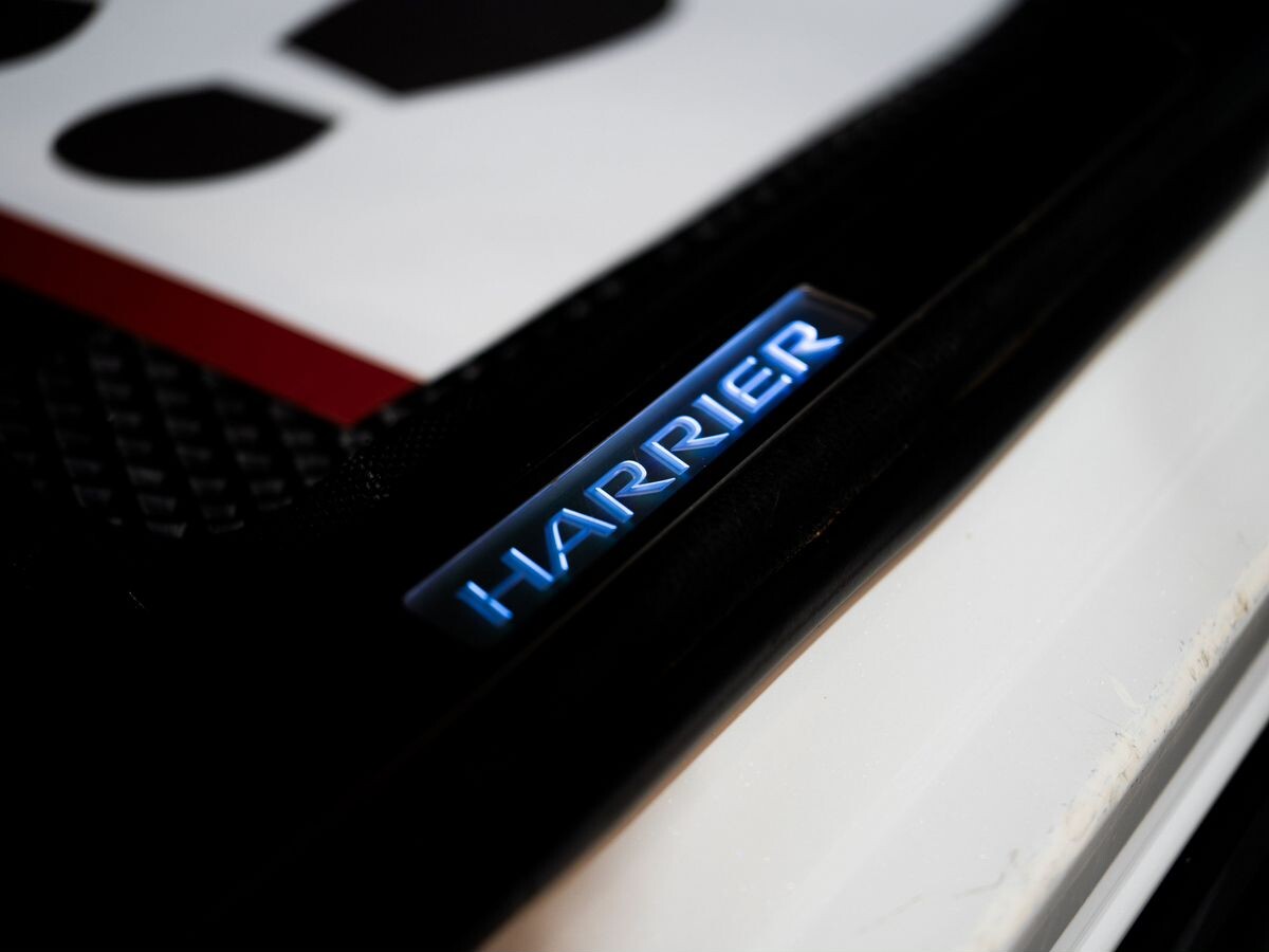 Toyota Harrier 2019 - фото автомобиля