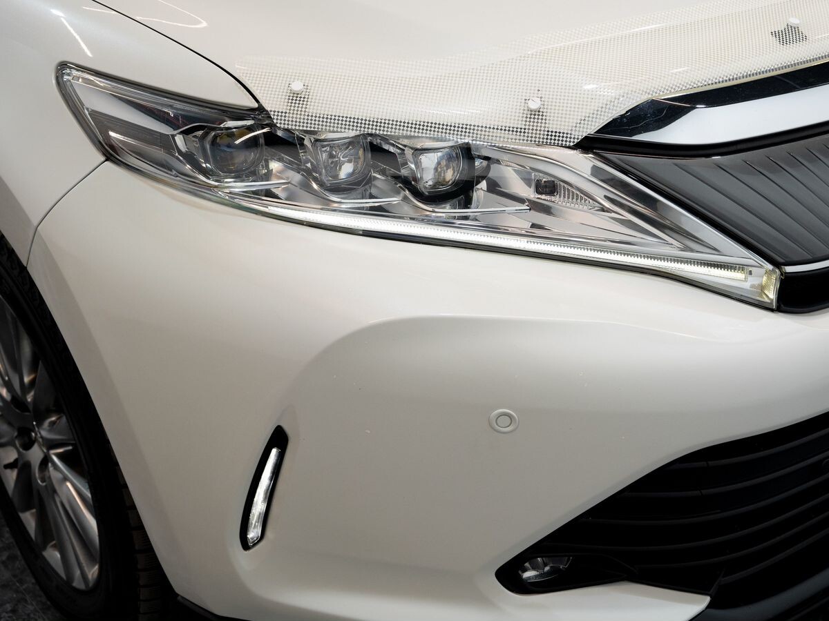 Toyota Harrier 2019 - фото автомобиля